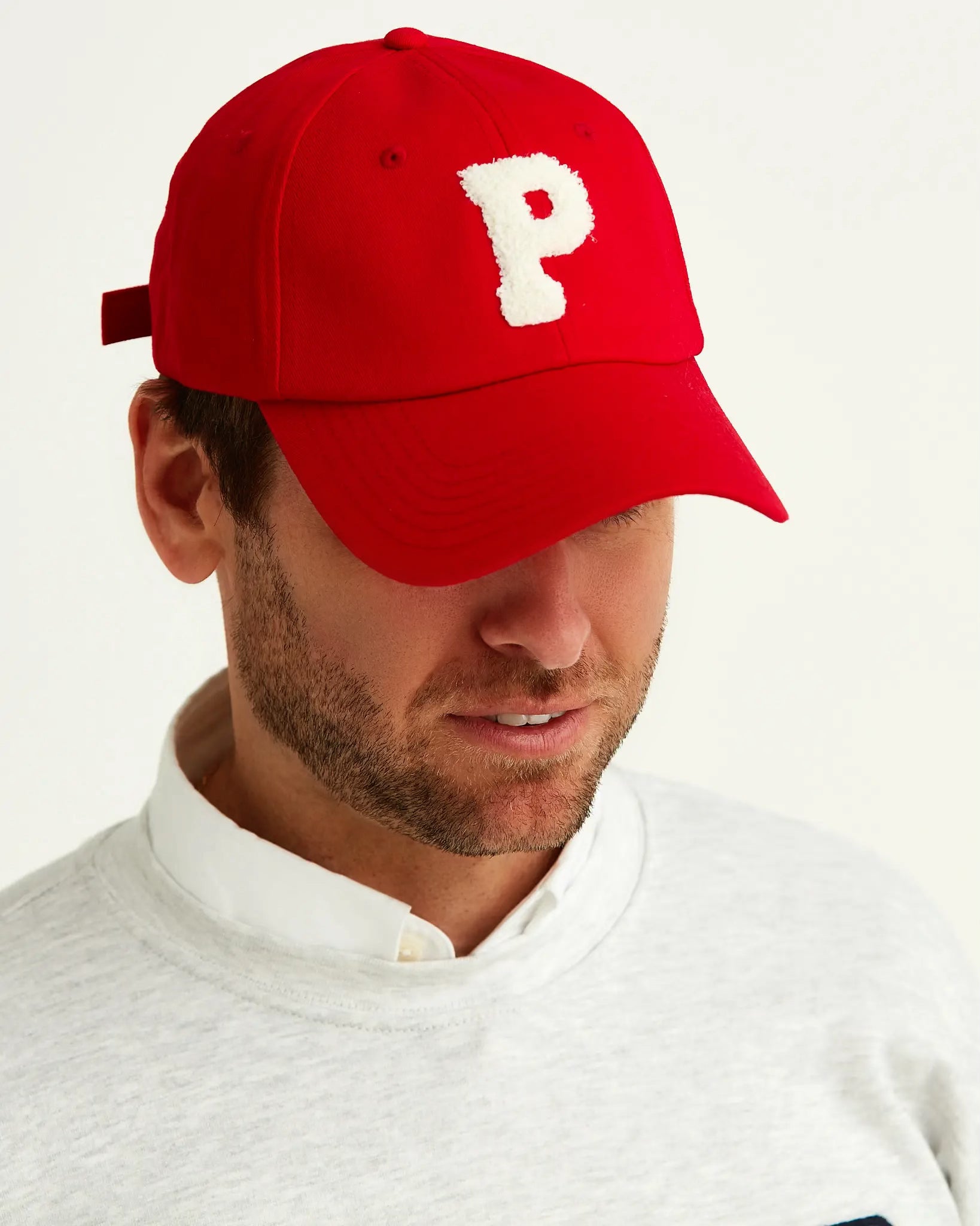 gorra_roja_Anitials_1