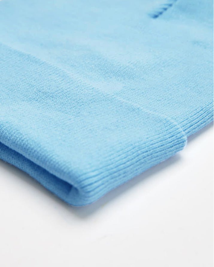 gorro_light_blue_texto_Anitials_3