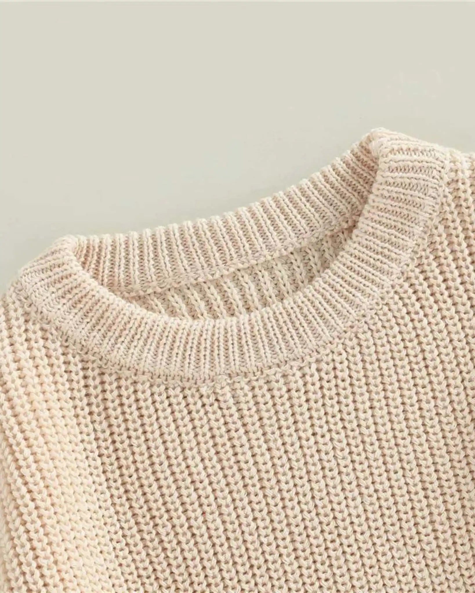 jersey_beige_detalle_cuello_Anitials