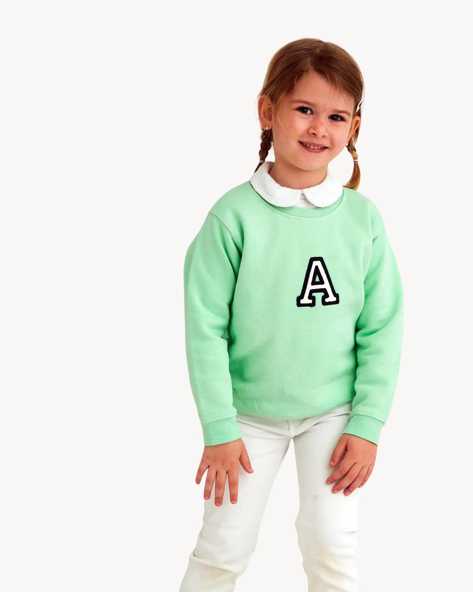 kids_sudadera_mint_inicial_mini_Anitials_3