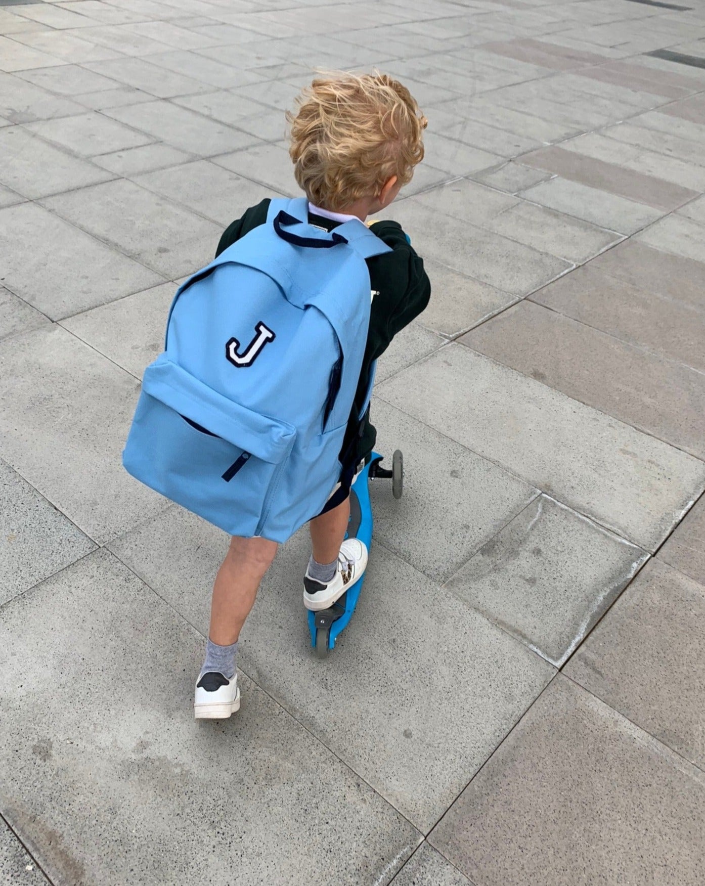 mochila_blue_Anitials_4