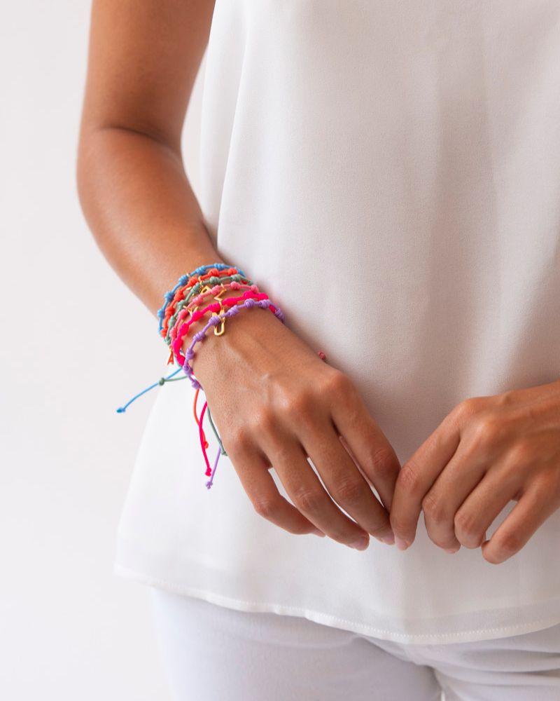 PULSERA NUDOS MALVA | INICIAL MINI