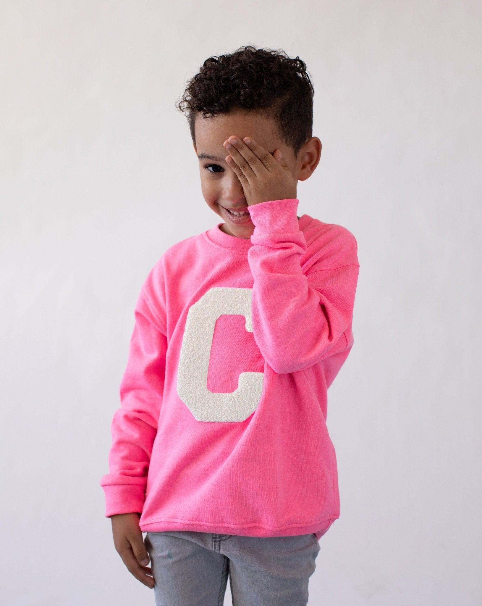 KINDER - FUCHSIA SWEATSHIRT | INITIALE GROSSE CURL