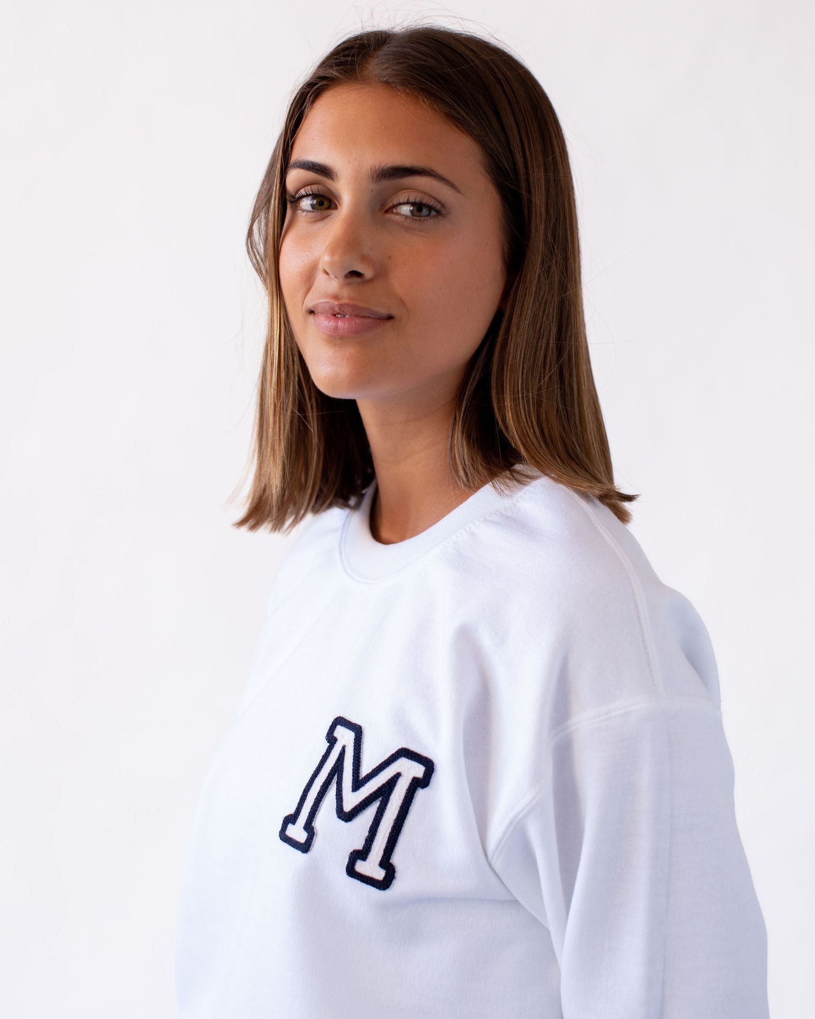 sudadera_blanca_Anitials_29