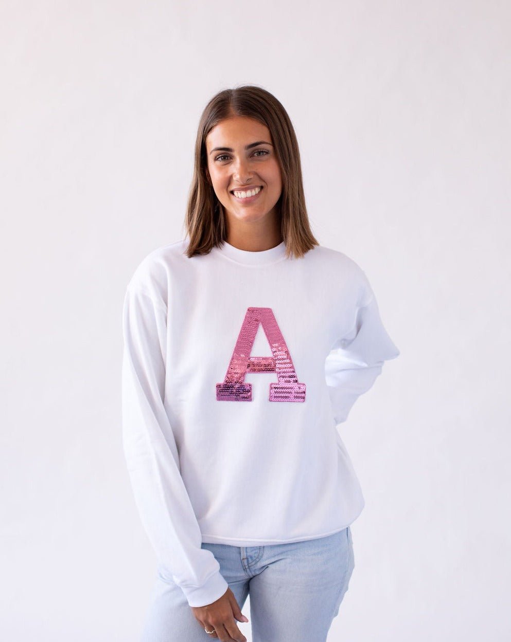 sudadera_blanca_inicial_lentejuelas_Anitials_3