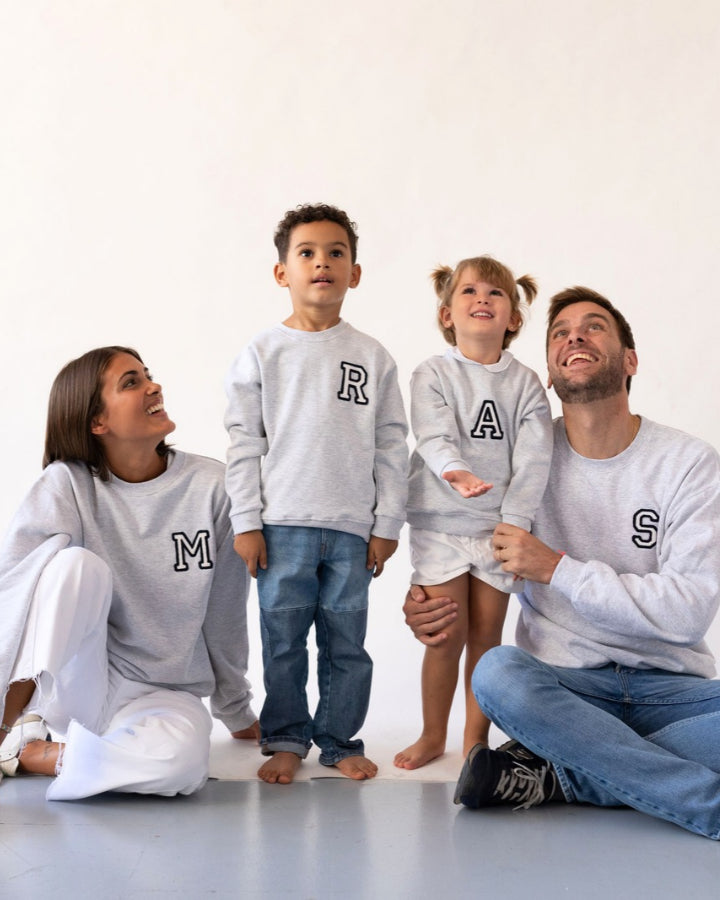 sudadera_gris_Anitials