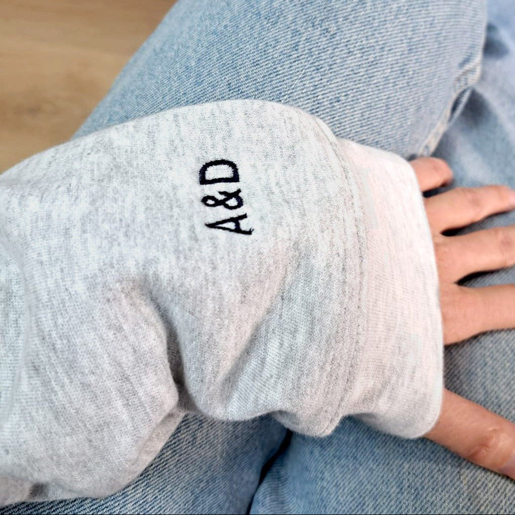 sudadera_gris_personalizacion_Anitials_3