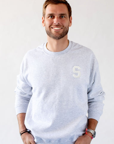 sudadera_gris_rizo_Anitials_3