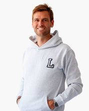 sudadera_hoodie_gris_inicial_mini_Anitials_21