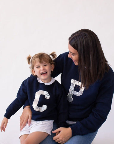 sudadera_kids_navy_inicial_lentejuelas_Anitials_2