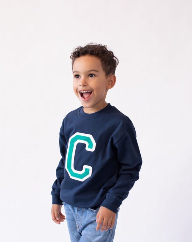 sudadera_kids_navy_inicial_verde_Anitials_1