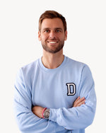 sudadera_light_blue_inicial_Anitials_1