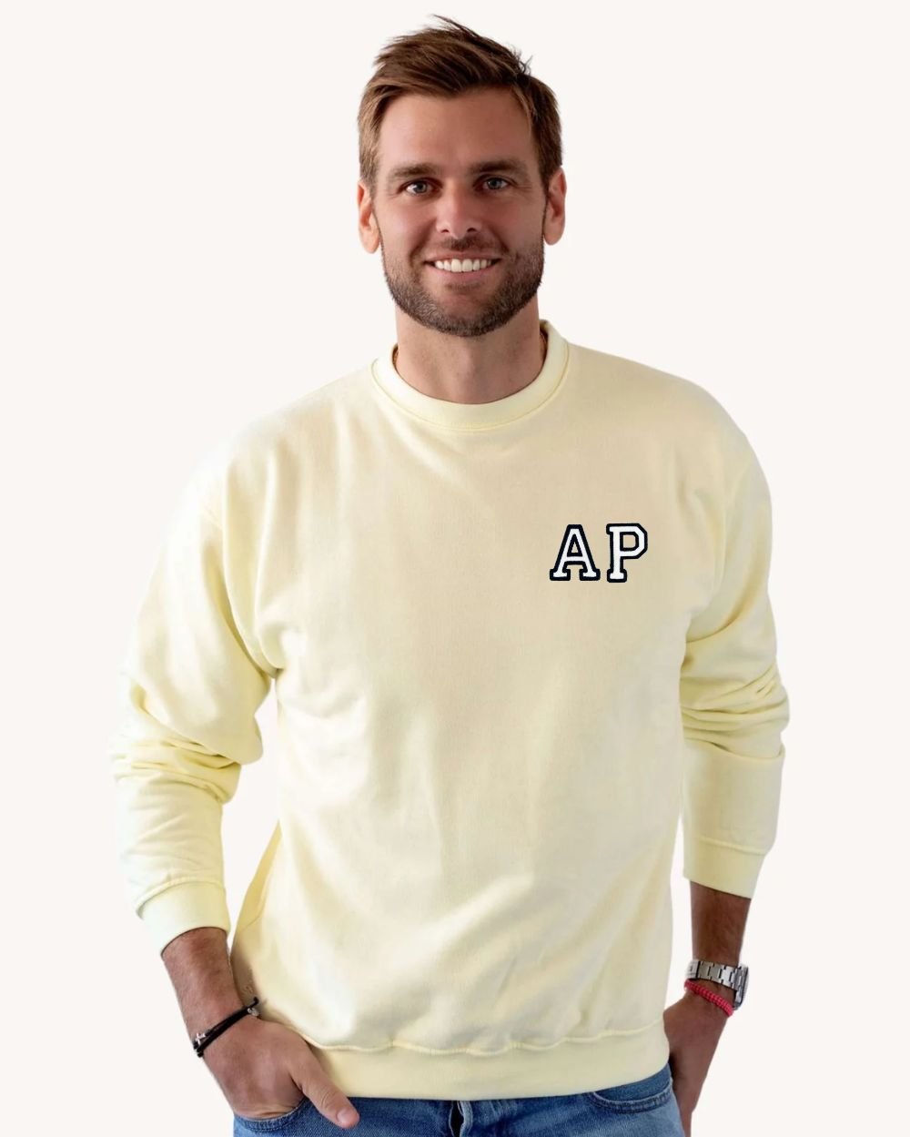 sudadera_light_yellow_doble_inicial_Anitials