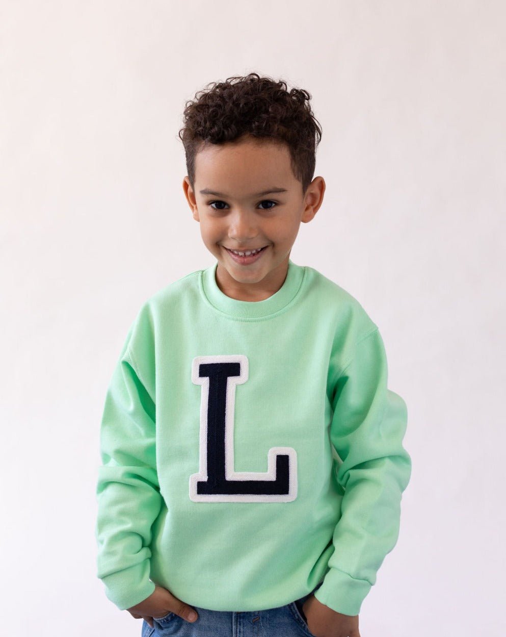 sudadera_mint_inicial_grande_Anitials_2