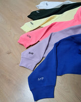 SUDADERA AMARILLO PASTEL | BORDADO FECHA Y PUÑO