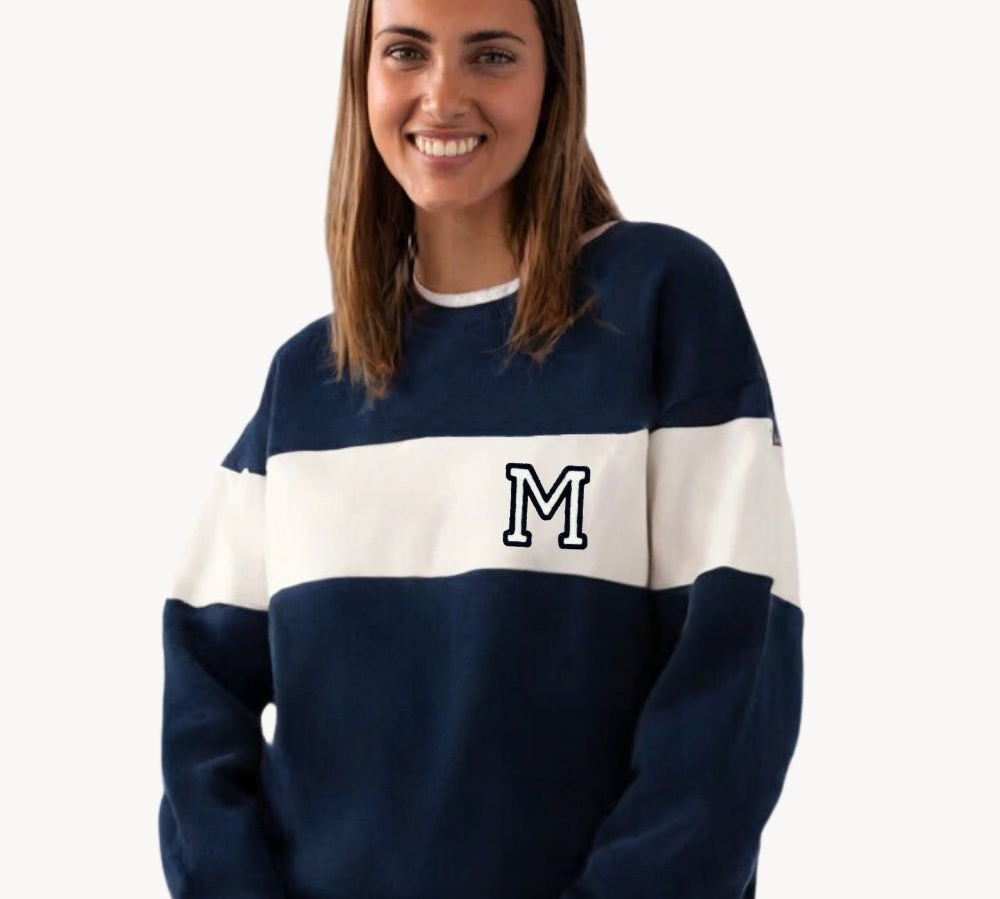 sudadera_varsity_navy_blue_off_white_Anitials_1