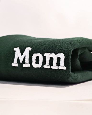 sudadera_verde_botella_bordado_Anitials_5