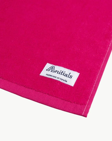 TOALLA FUCSIA | UNA O MÁS INICIALES GRANDES