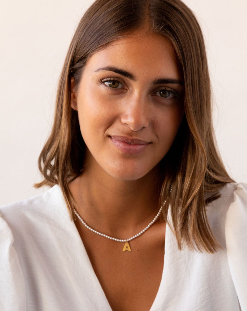 PEARL NECKLACE | INITIAL MIDI GOLD