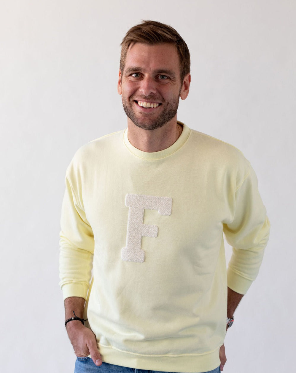 sudadera_light_yellow_Anitials_5